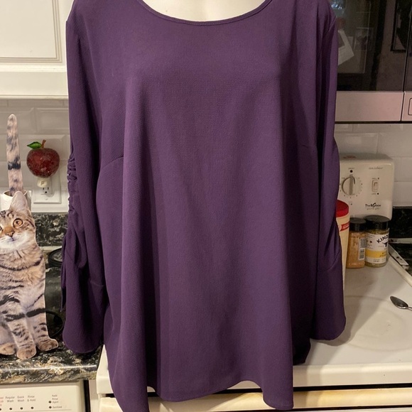 A womens Torrid solid purple long fancy sleeve plus size blouse 4.   EUC - Picture 1 of 4